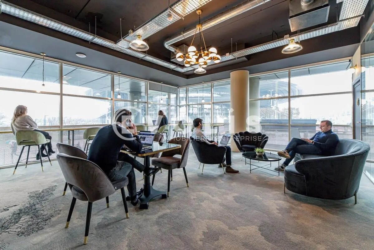 Bureau dans Saint-Denis à louer Photo de l’immeuble– Image 1 sur 9