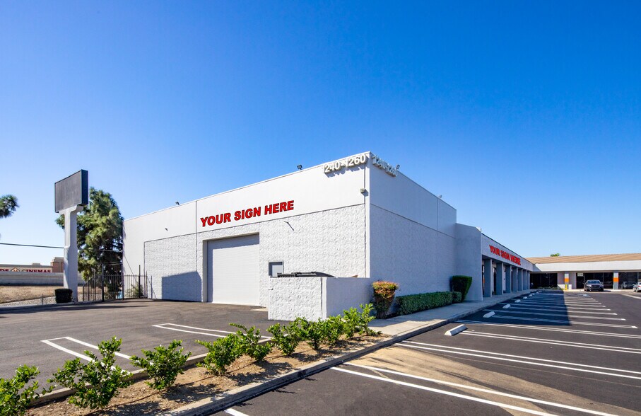 1240-1260 W 7th St, Upland, CA à louer - Photo de l’immeuble – Image 3 sur 9