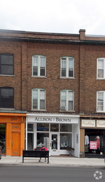 2587 Yonge St, Toronto, ON à louer - Photo principale – Image 1 sur 7