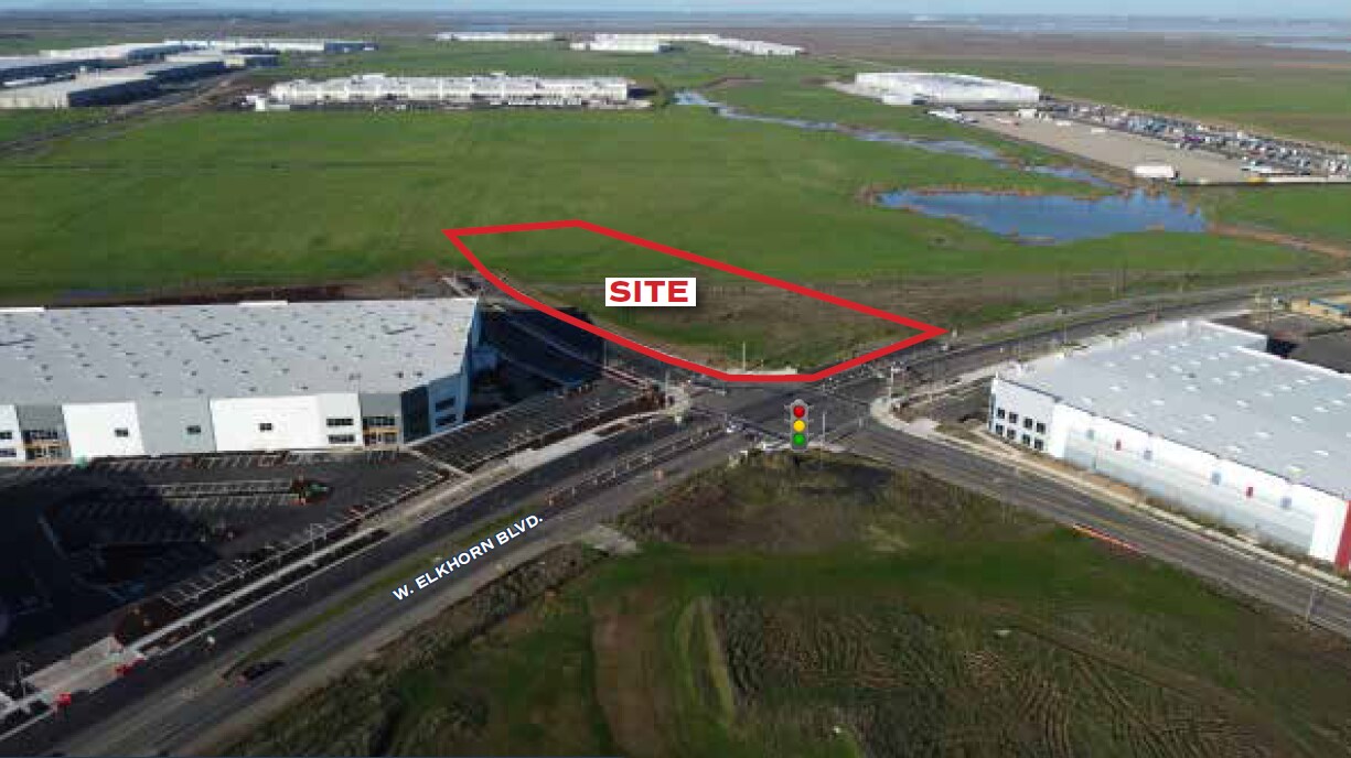 4319 Elkhorn Blvd, Sacramento, CA à louer Photo de l’immeuble– Image 1 sur 2