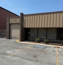 8526-8532 S Oketo Ave, Bridgeview, IL à louer Photo de l’immeuble– Image 2 sur 8