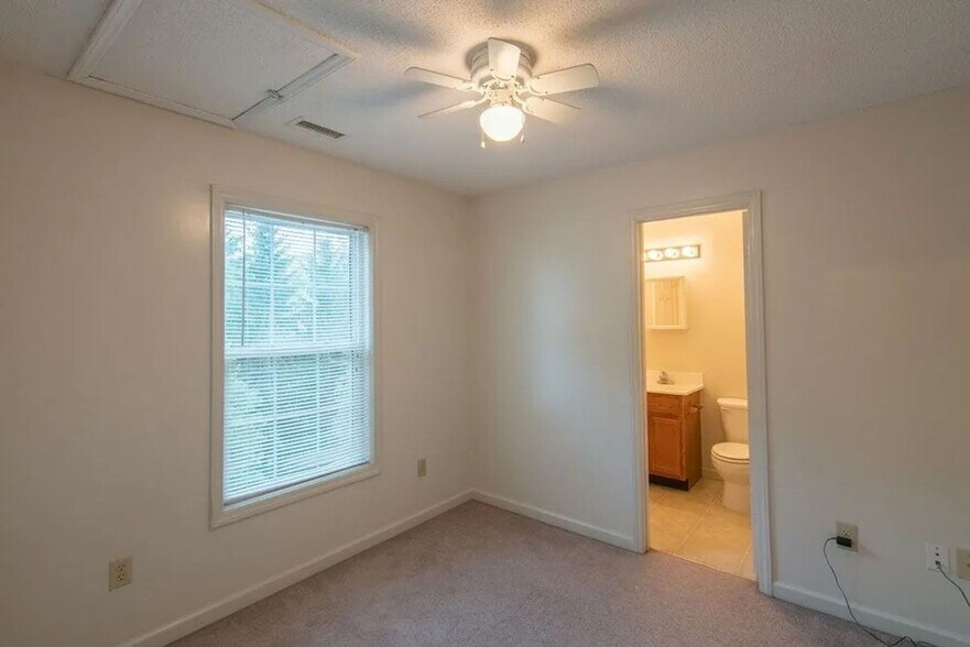 1794 Poplar Grove Rd, Boone, NC à vendre - Photo de l’immeuble – Image 3 sur 12