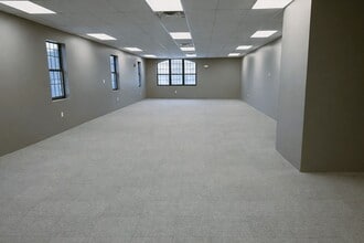 55 Douglas Pike, Smithfield, RI à louer Photo intérieure– Image 1 sur 2