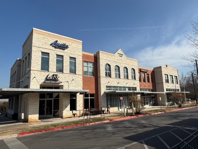 200 E 8th St, Georgetown, TX à louer Photo principale– Image 1 sur 24