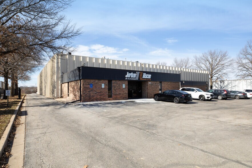 9806-9810 Alden Rd, Lenexa, KS à vendre - Photo principale – Image 1 sur 2