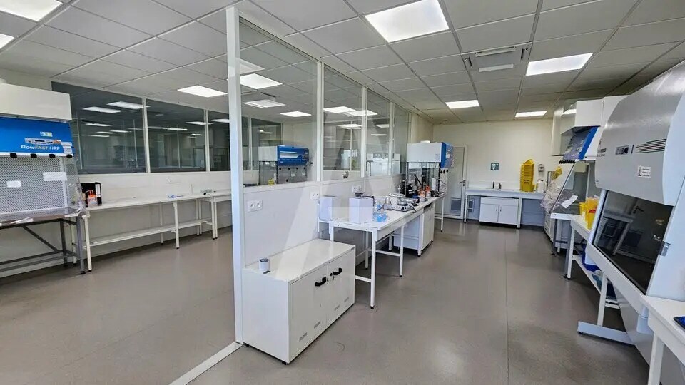 Bureau dans Palaiseau à vendre - Photo de l’immeuble – Image 2 sur 7