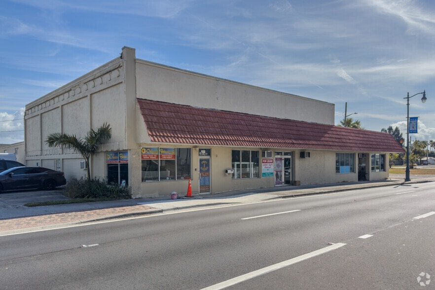 110-116 S US Highway 1, Fort Pierce, FL à vendre - Photo principale – Image 2 sur 6