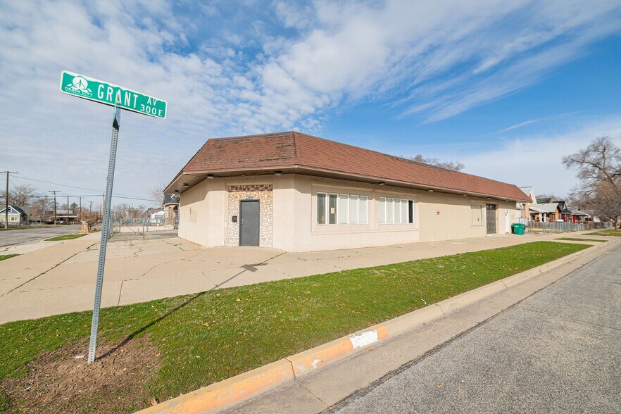 3289 Grant Ave, Ogden, UT à louer - Photo principale – Image 1 sur 26