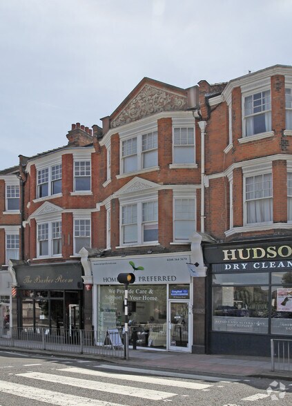 49 Station Rd, Londres à louer - Photo de l’immeuble – Image 3 sur 3