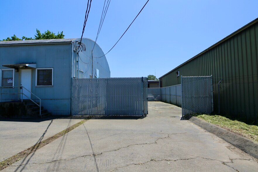 10 W Barham Ave, Santa Rosa, CA à vendre - Photo de l’immeuble – Image 2 sur 13