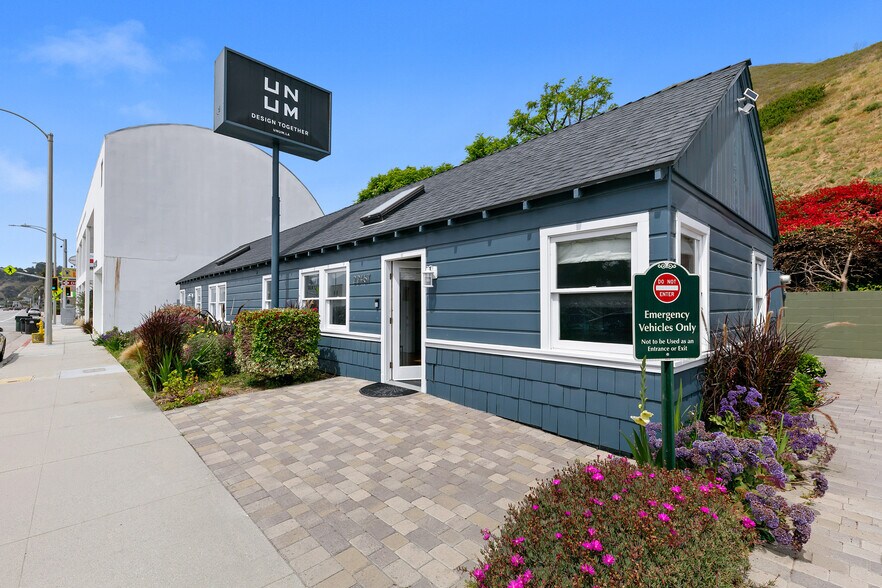 22467 Pacific Coast Hwy, Malibu, CA à vendre - Photo principale – Image 2 sur 27
