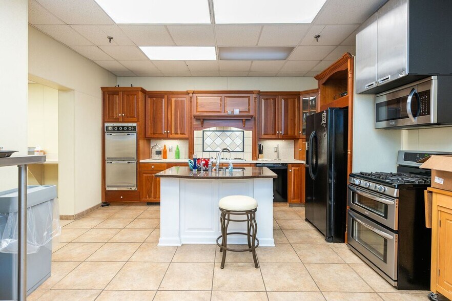 1320 E Washington St, Louisville, KY à louer - Photo intérieure – Image 3 sur 8