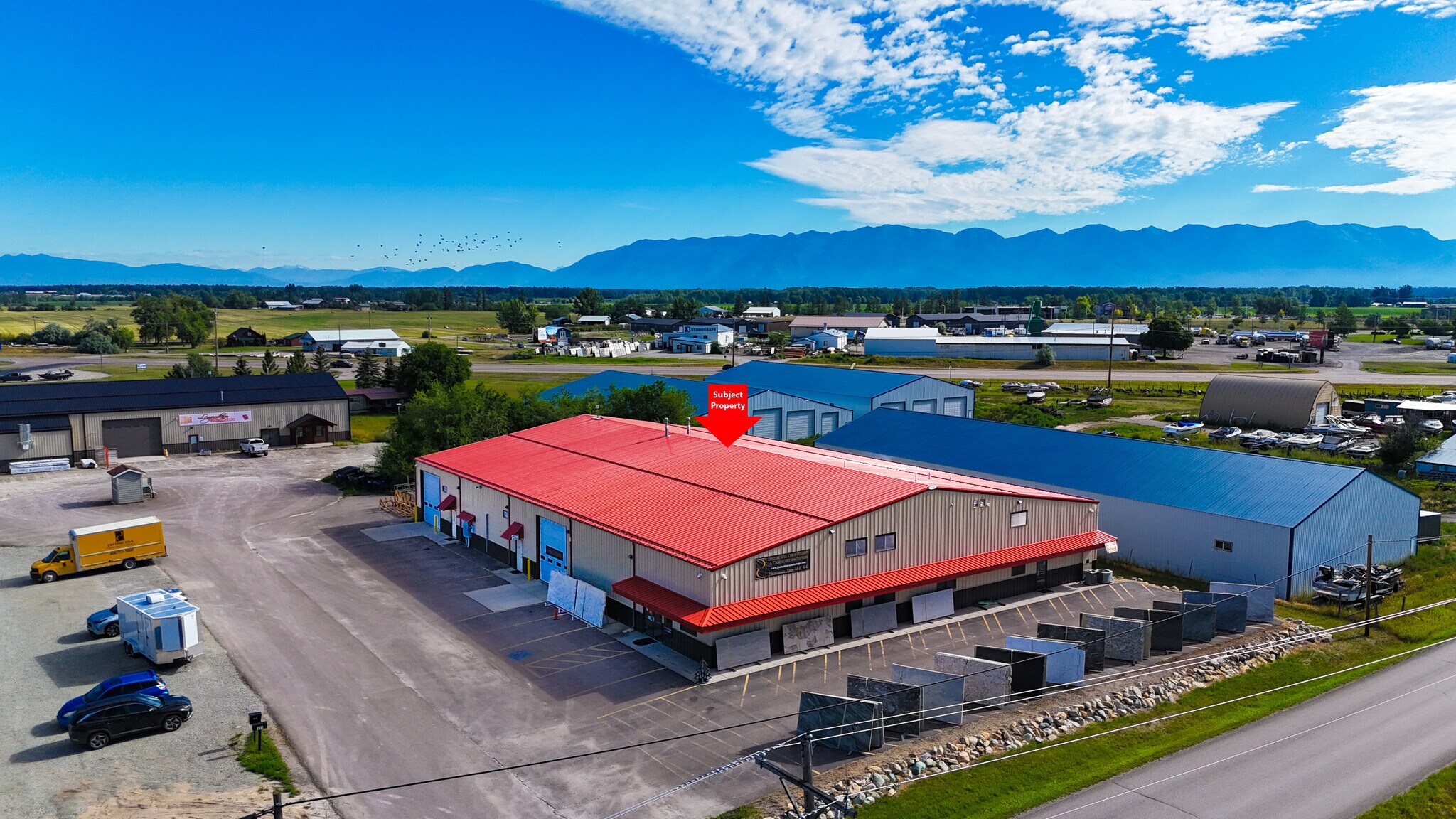 105 Rocky Cliff Ln, Kalispell, MT à vendre Photo principale– Image 1 sur 68