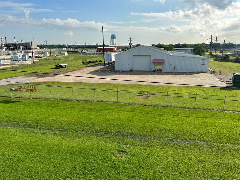 700 Fm-365, Port Arthur, TX à louer - Photo de l’immeuble – Image 2 sur 2