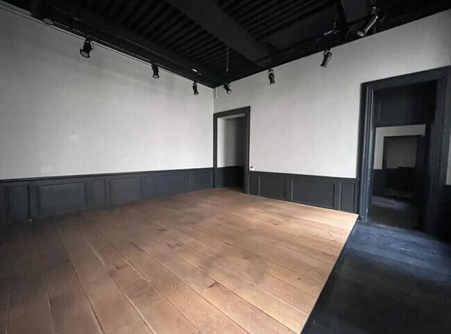 Plus de détails pour 33 Place Bellecour, Lyon - Bureau à louer