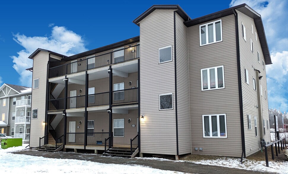 98 4 Av, Fox Creek, AB à vendre - Photo de l’immeuble – Image 2 sur 8