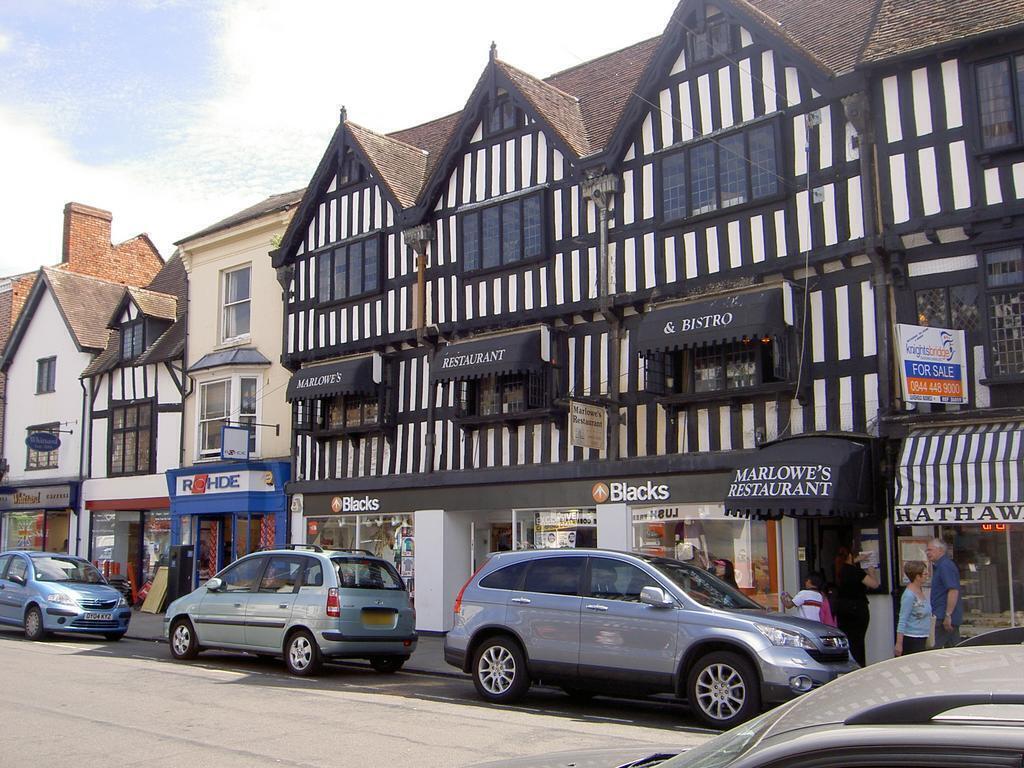 17-18 High St, Stratford Upon Avon à louer Photo de l’immeuble– Image 1 sur 2