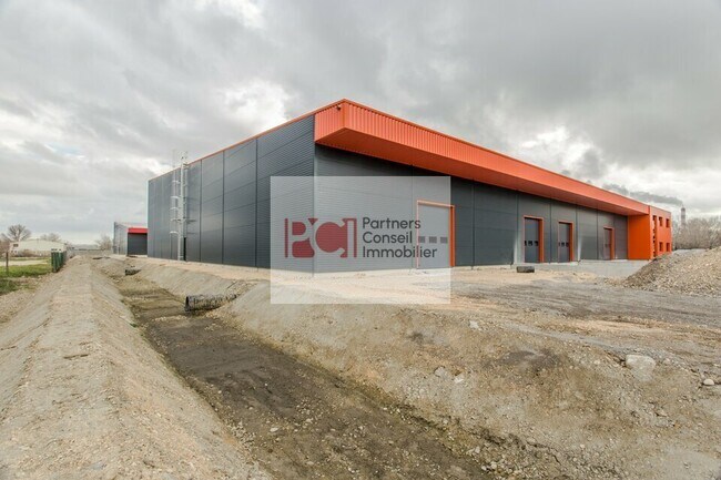 Plus de détails pour Industriel/Logistique à louer