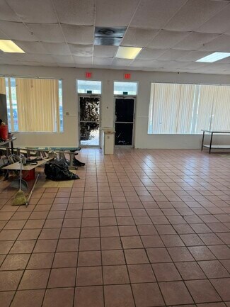 Plus de détails pour 6500 NW Atlantic Blvd, Margate, FL - Local commercial à louer
