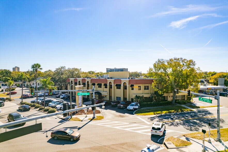 3314 Henderson Blvd, Tampa, FL à vendre - Photo de l’immeuble – Image 3 sur 14