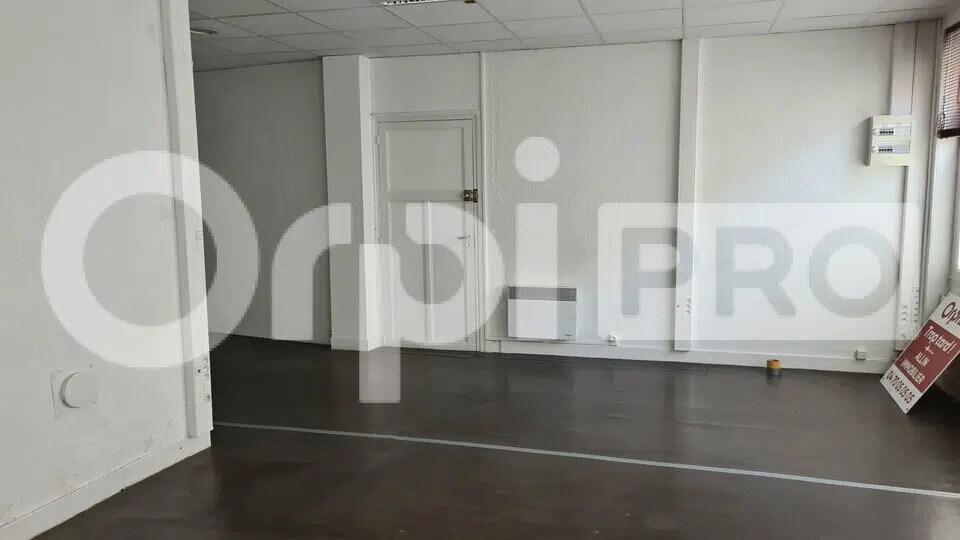 Bureau dans Montluçon à louer - Photo de l’immeuble – Image 3 sur 5