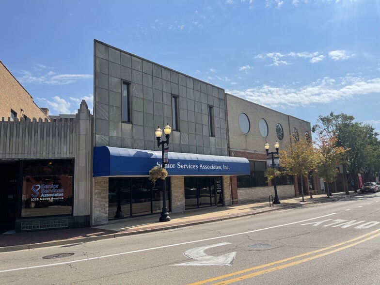105-115 S Grove Ave, Elgin, IL à louer - Photo de l’immeuble – Image 3 sur 19