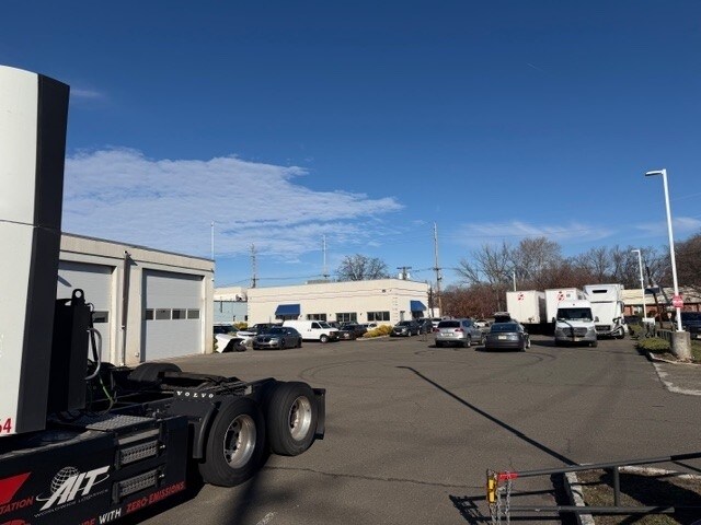 207 W Central Ave, Maywood, NJ à louer - Photo de l’immeuble – Image 2 sur 8