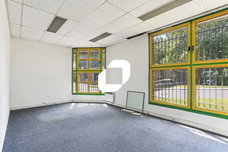 7 Avenue Du General De Gaulle, Lisses à louer - Photo de l’immeuble – Image 3 sur 14