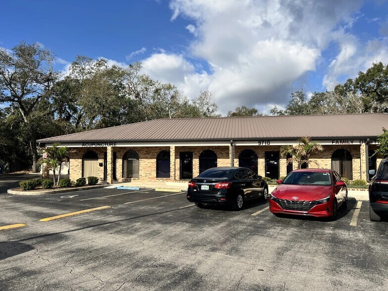 9710 N Armenia Ave, Tampa, FL à vendre - Photo de l’immeuble – Image 3 sur 7