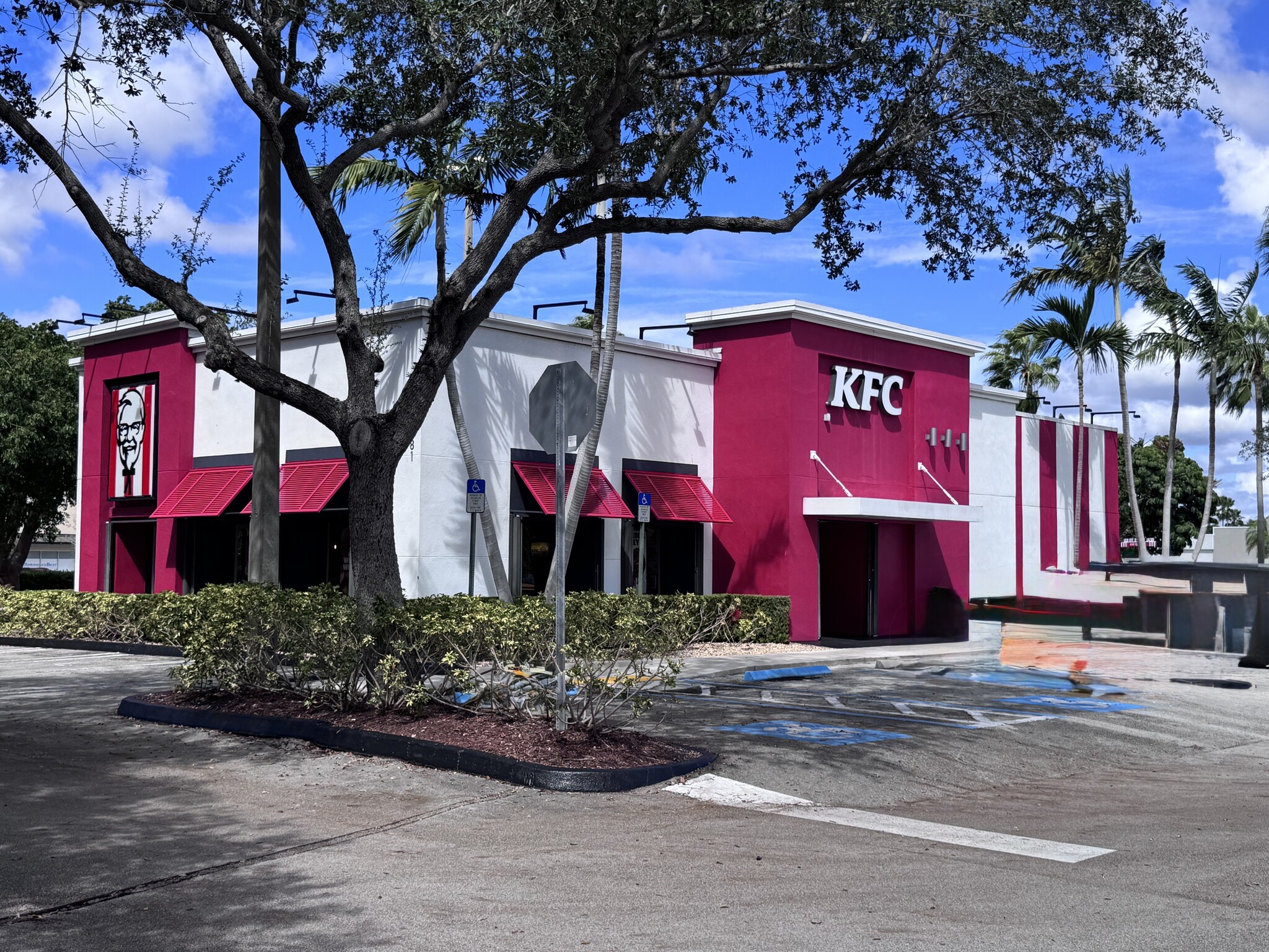 14081 SW 88th St, Miami, FL à louer Photo intérieure– Image 1 sur 2