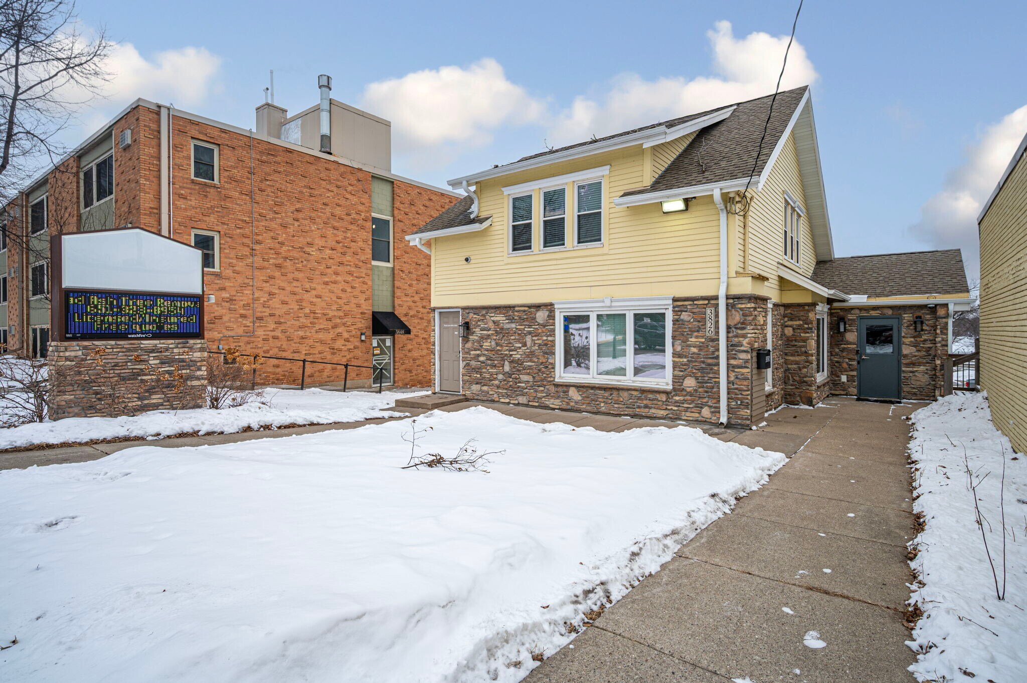 3826 W Broadway Ave, Minneapolis, MN à vendre Photo principale– Image 1 sur 27