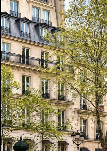 20 Rue Royale, Paris à louer - Photo principale – Image 2 sur 8