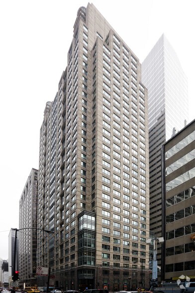 1 N Franklin St, Chicago, IL à louer - Photo de l’immeuble – Image 2 sur 9