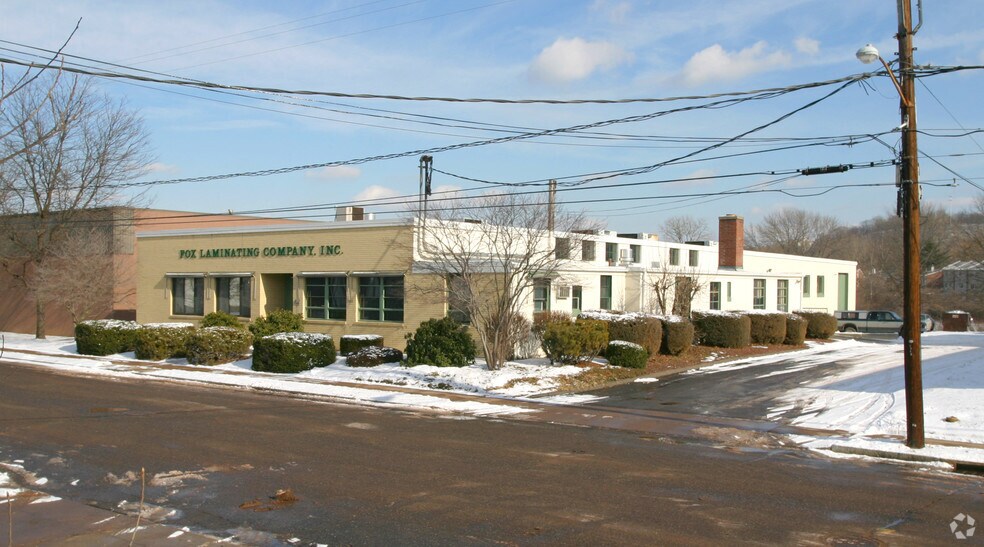 84 Custer St, West Hartford, CT à louer - Photo de l’immeuble – Image 2 sur 8