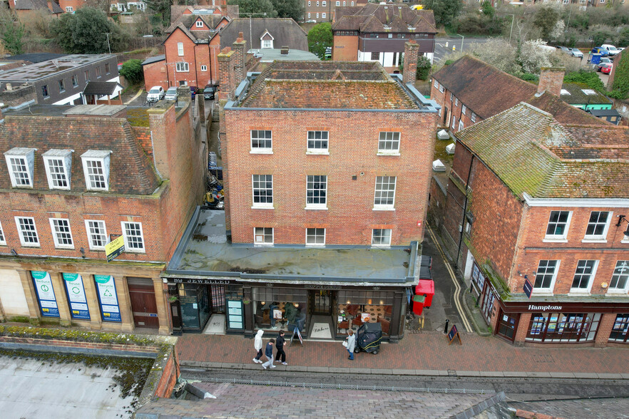 89-91A High St, Godalming à vendre - Photo de l’immeuble – Image 2 sur 4