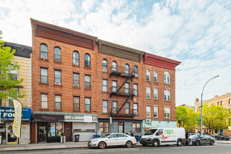 750 Washington Ave, Brooklyn, NY à vendre - Photo de l’immeuble – Image 2 sur 28