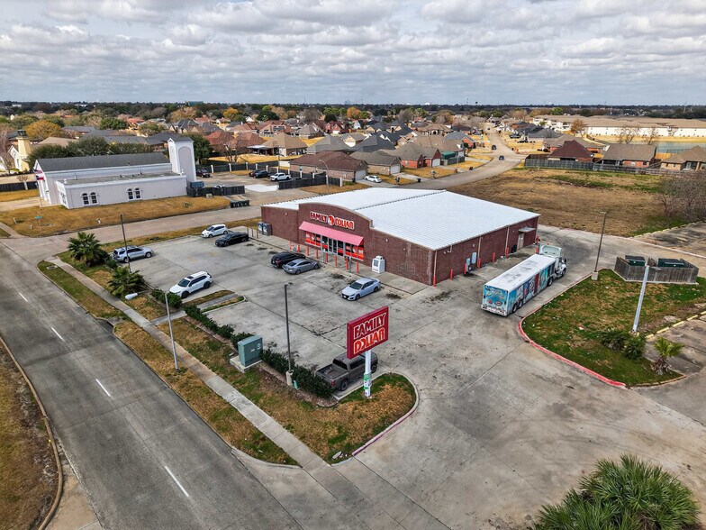 7750 9th Ave, Port Arthur, TX à vendre - Photo de l’immeuble – Image 2 sur 8