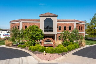 Plus de détails pour 3370 NE Ralph Powell Rd, Lee's Summit, MO - Bureau à vendre