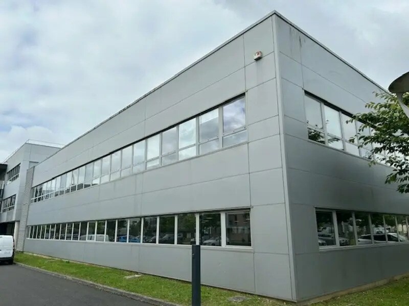10 Avenue Marcel Mérieux, Tours à louer Photo de l’immeuble– Image 1 sur 13
