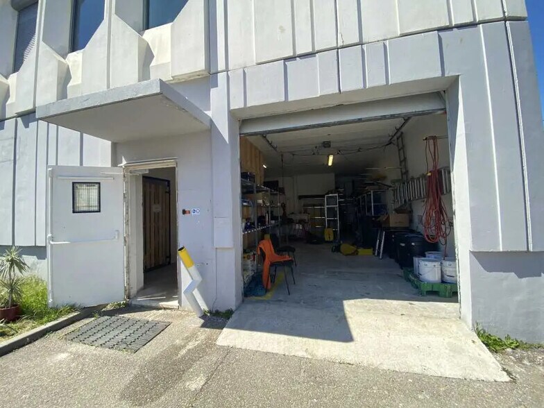 Local d’activités dans Le Havre à louer - Photo de l’immeuble – Image 1 sur 5