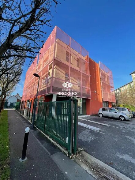 Local commercial dans Orly à vendre - Photo de l’immeuble – Image 3 sur 9