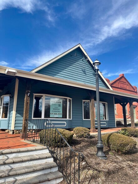 53345 Main Rd, Southold, NY à louer - Photo de l’immeuble – Image 2 sur 12