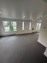 128 N Ocean Ave, Patchogue, NY à louer Photo intérieure– Image 1 sur 9