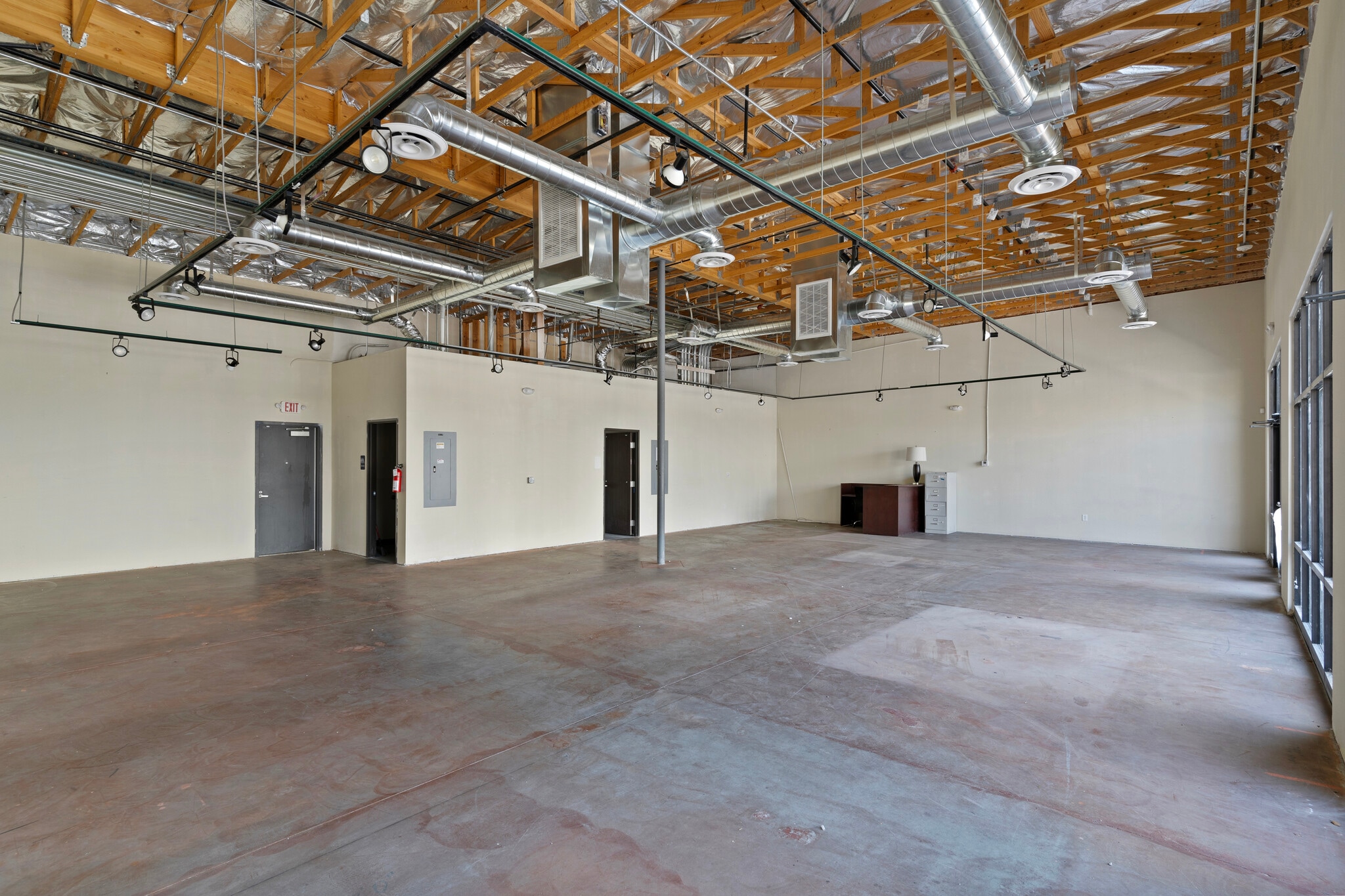 7315 W Warm Springs Rd, Las Vegas, NV à louer Photo de l’immeuble– Image 1 sur 7