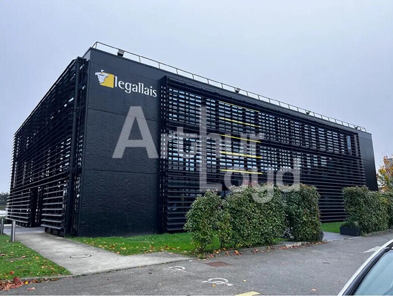 Bureau dans Hérouville-Saint-Clair à louer - Photo de l’immeuble – Image 1 sur 5