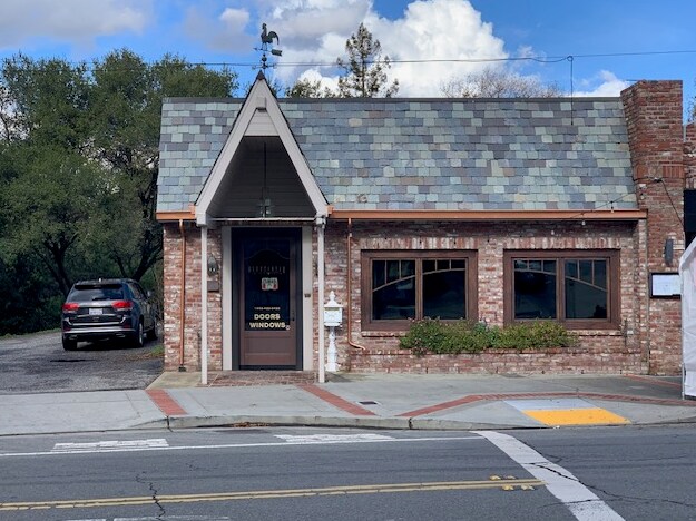 23 E Main St, Los Gatos, CA à louer - Photo de l’immeuble – Image 3 sur 5