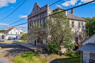 Plus de détails pour 9 Mongaup Rd, Hurleyville, NY - Logement à vendre