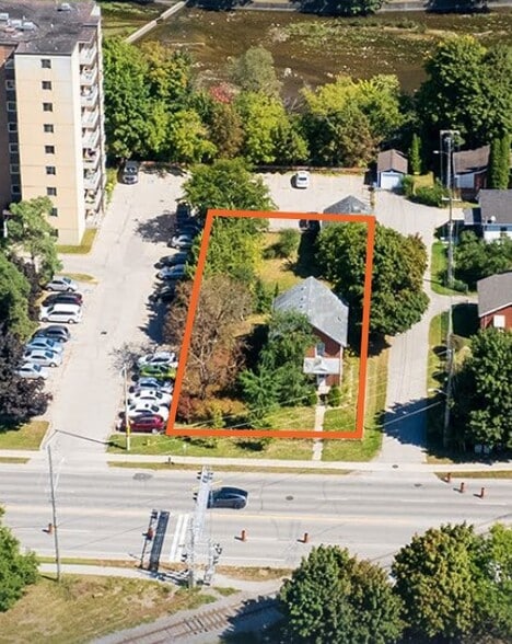 665 Woolwich St, Guelph, ON à vendre - Photo principale – Image 1 sur 1