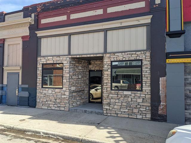 509 Main St, Bottineau, ND à vendre - Photo de l’immeuble – Image 2 sur 24