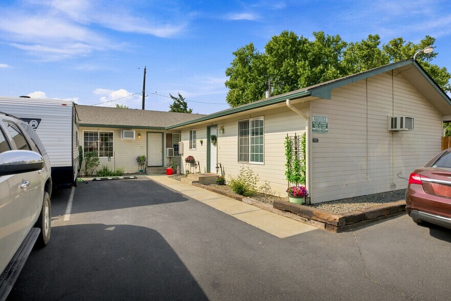 1403-1407 S 18th Ave, Yakima, WA à vendre - Photo de l’immeuble – Image 3 sur 14